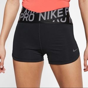 NEW women Nike crossover shorts LARGE